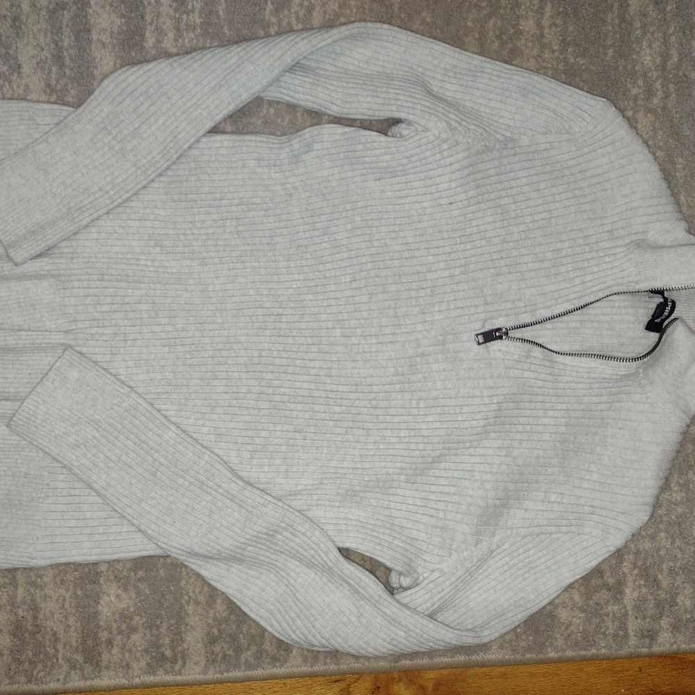 Express henley - Picture 3 of 3